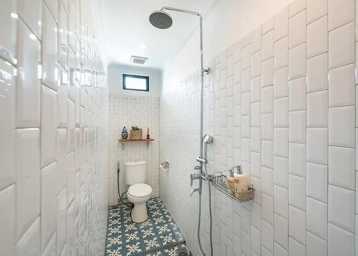 Luxe 5 Bed, Sleeps 10, Butler, Walk To Shopscafe *
