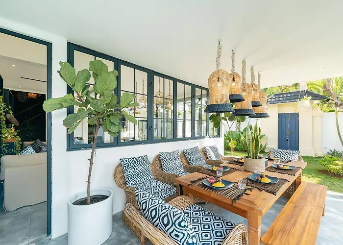 Luxe 5 Bed, Sleeps 10, Butler, Walk To Shopscafe Villa *