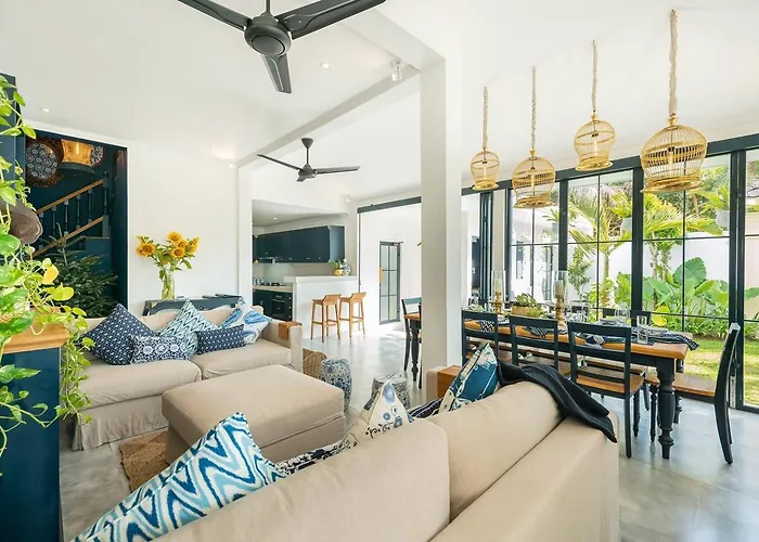 Villa Luxe 5 Bed, Sleeps 10, Butler, Walk To Shopscafe *