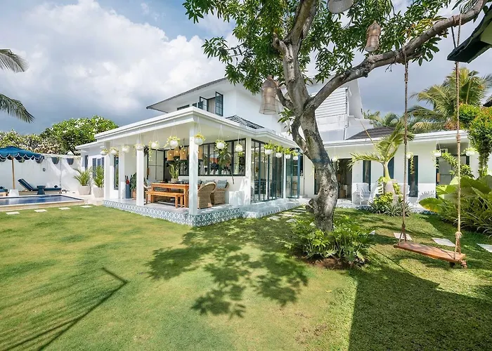 Luxe 5 Bed, Sleeps 10, Butler, Walk To Shopscafe * Seminyak
