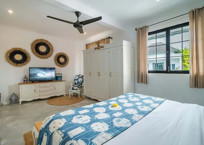 Luxe 5 Bed, Sleeps 10, Butler, Walk To Shopscafe Villa